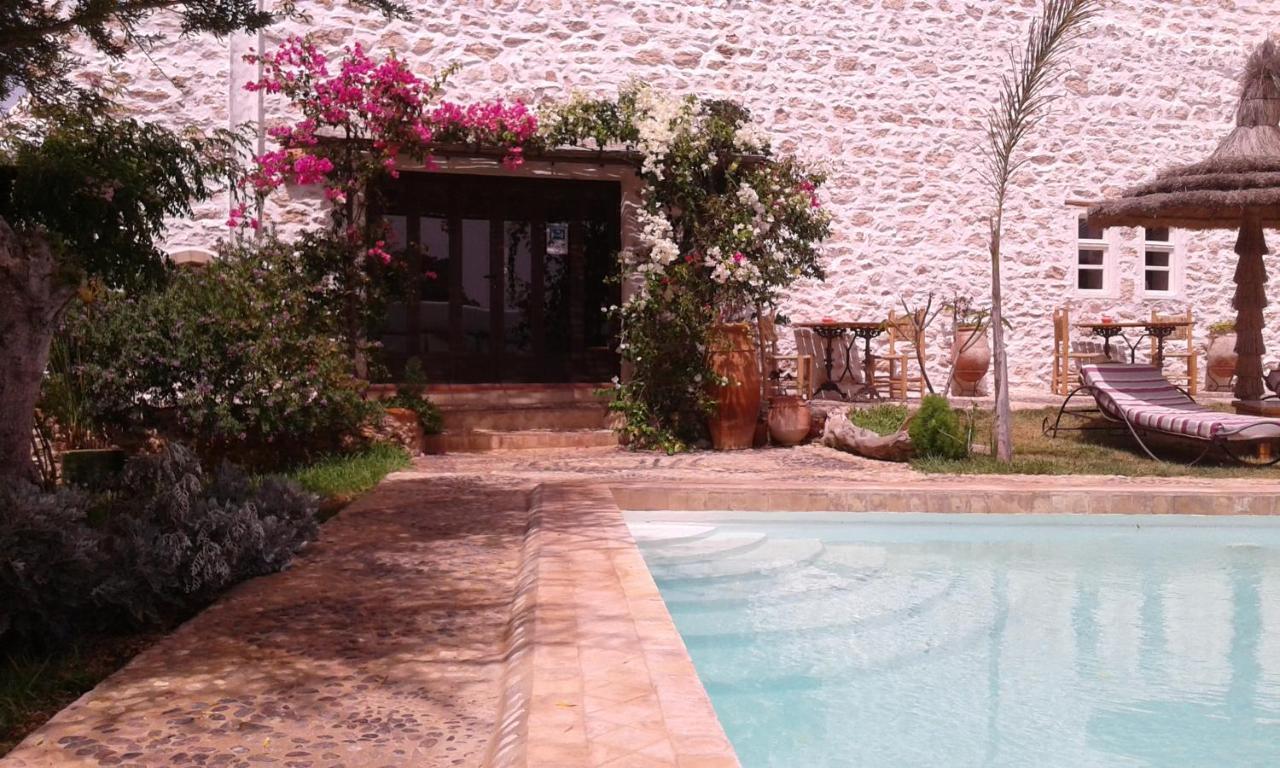 Riad Sanam As-Sawíra Exteriér fotografie