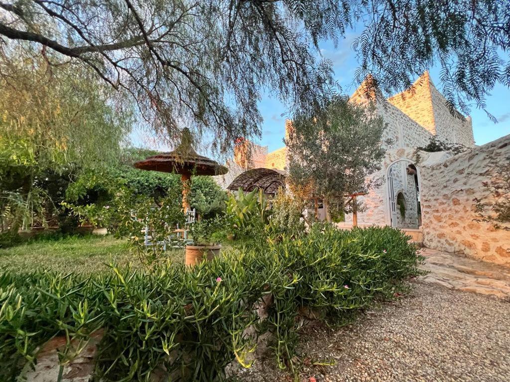 Riad Sanam As-Sawíra Exteriér fotografie